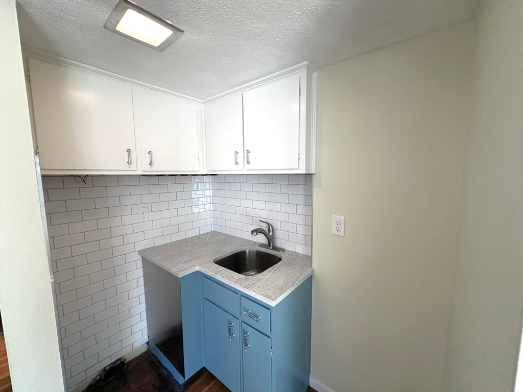57 West Cedar # 10 Property Photo 7