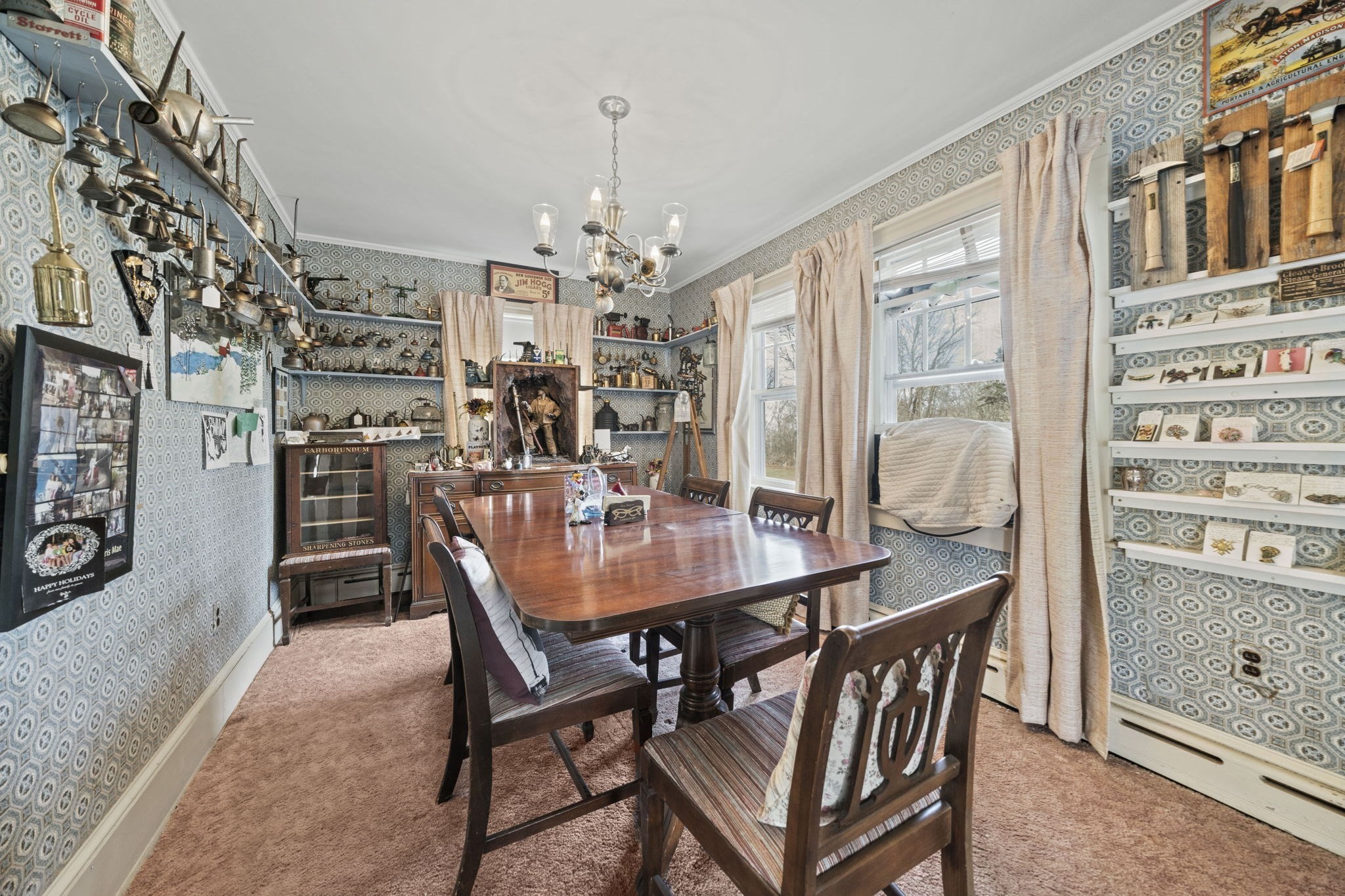14 Russell Ave Property Photo 9