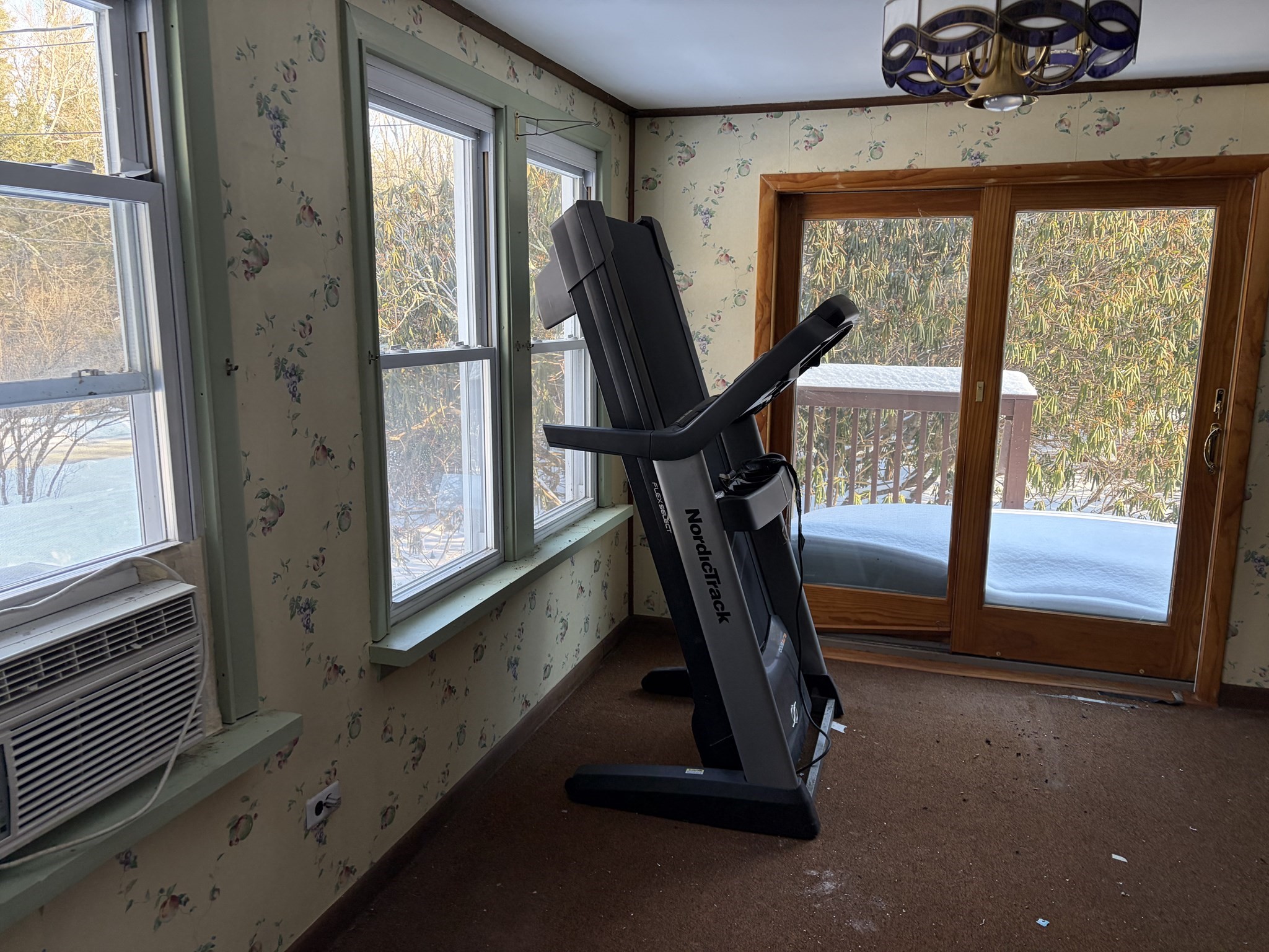 11 S Chesterfield Rd Property Photo 8