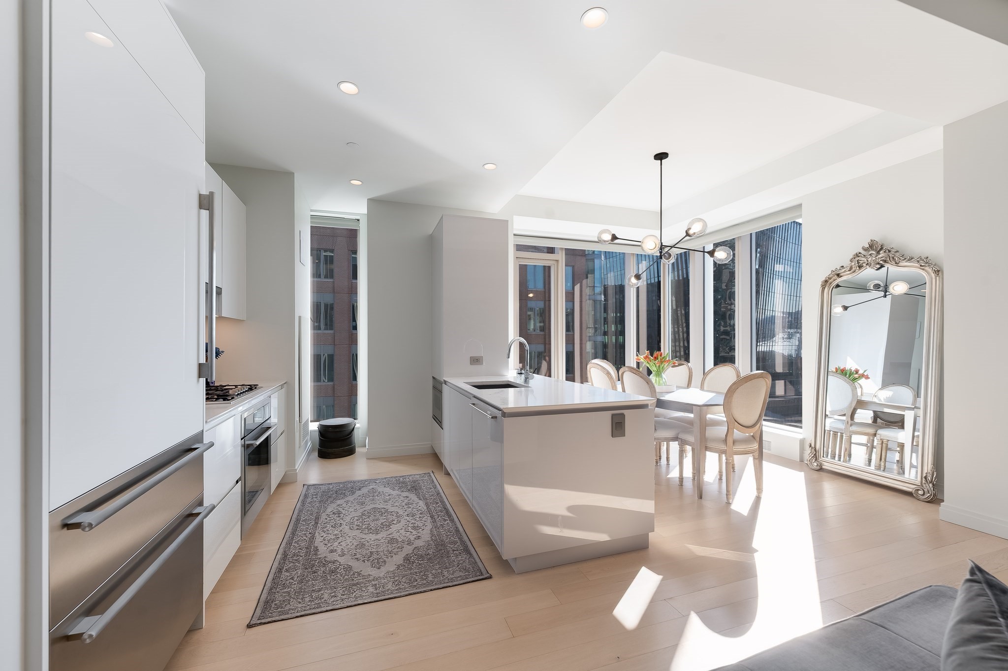 135 Seaport Blvd # 1806 Property Photo 1