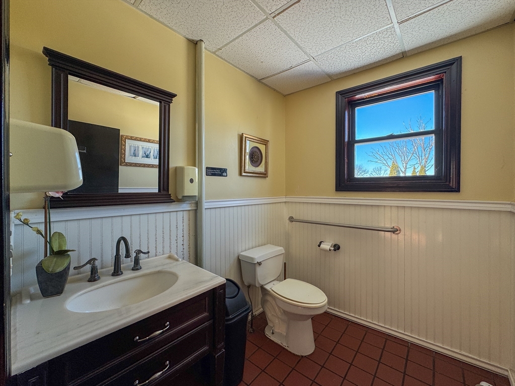 1940 Highland Ave Property Photo 27