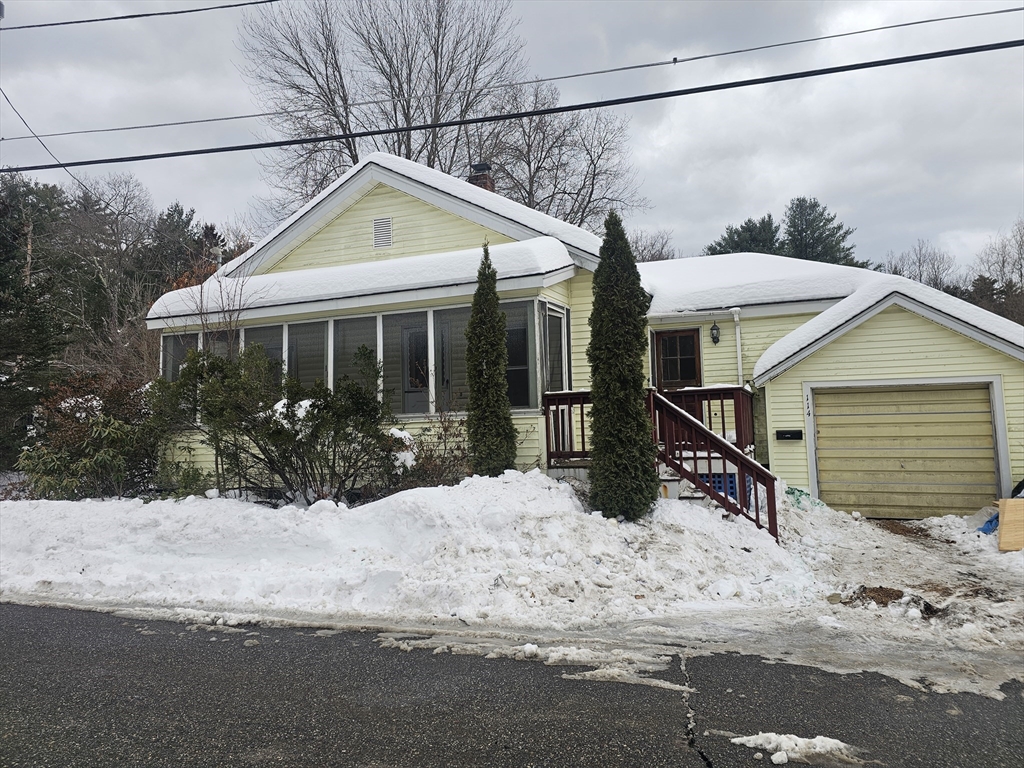 114 Smith St Property Photo 1