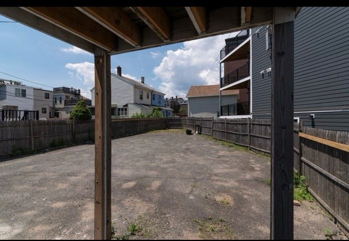 9 P Street # 3 Property Photo 9