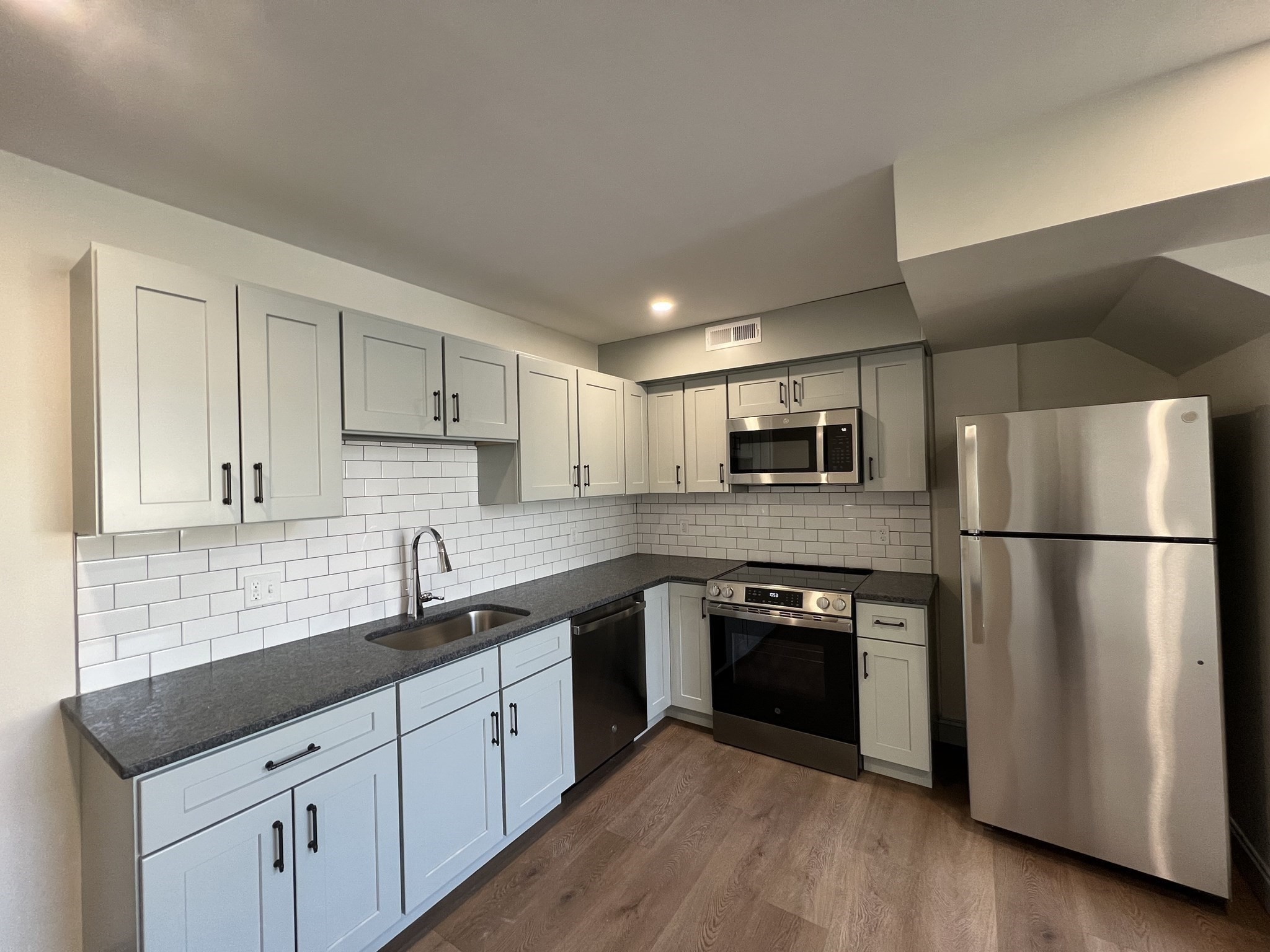 160 Seabury St # 41 Property Photo 2