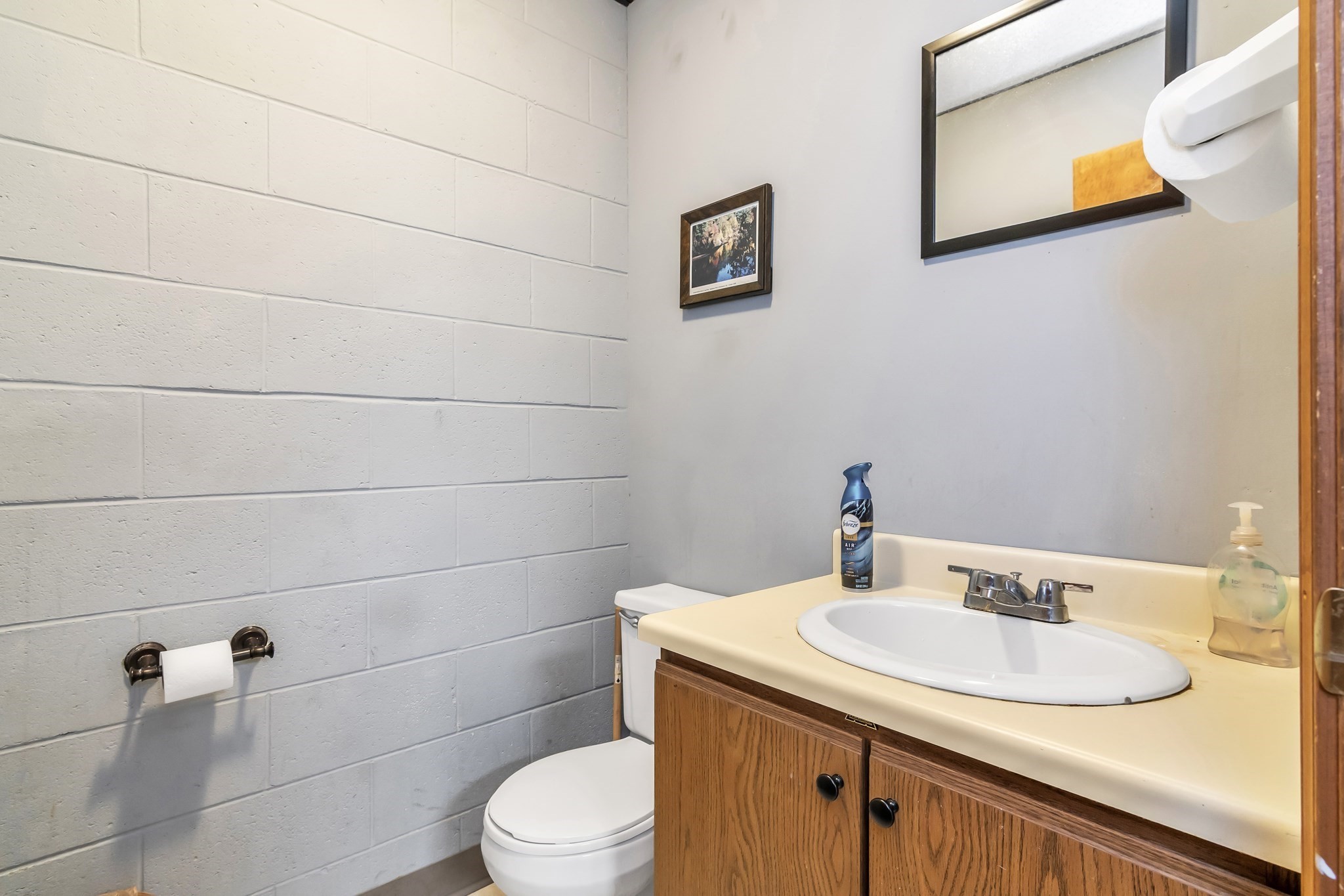 1794 Bridge St # 8a Property Photo 13