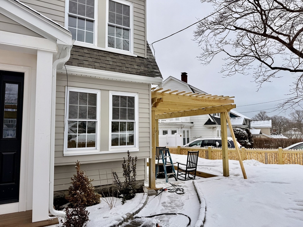 281 Elmwood Ave Property Photo 5