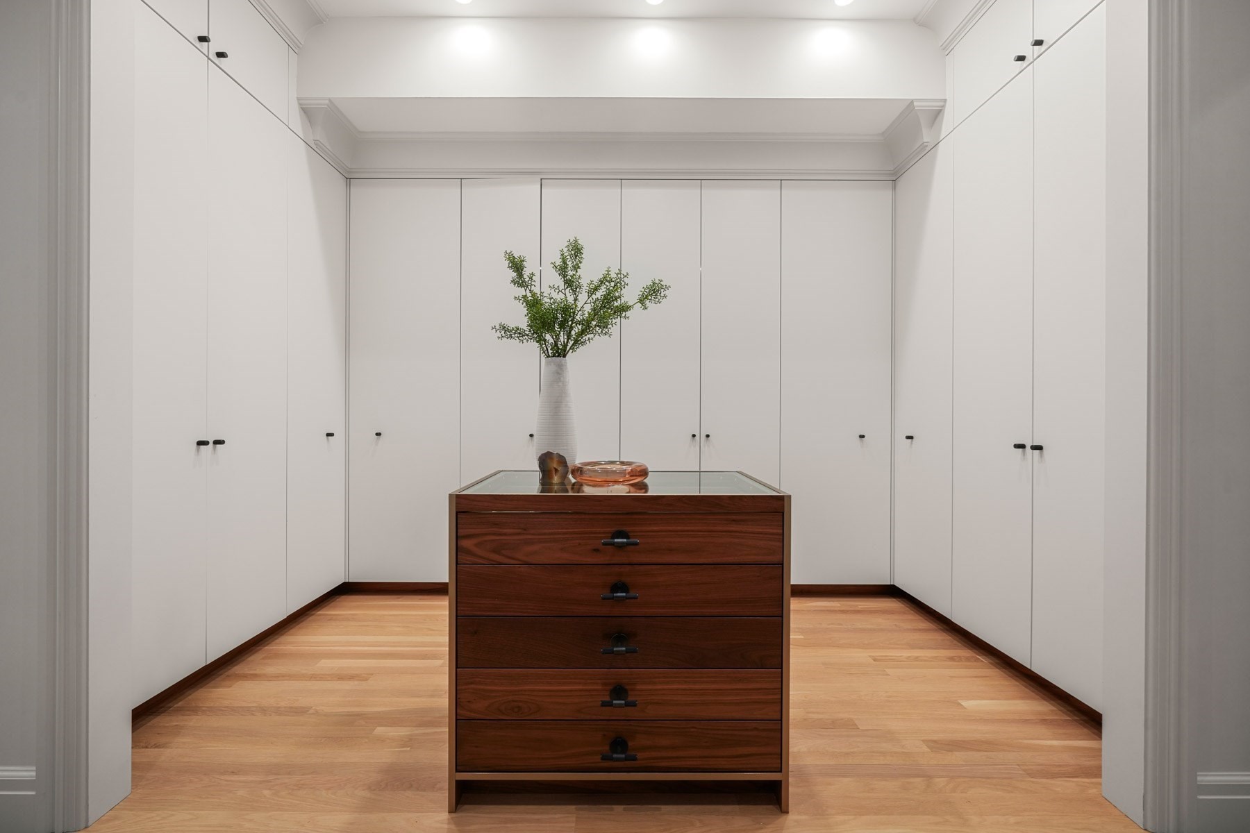 352 Marlborough St Property Photo 6