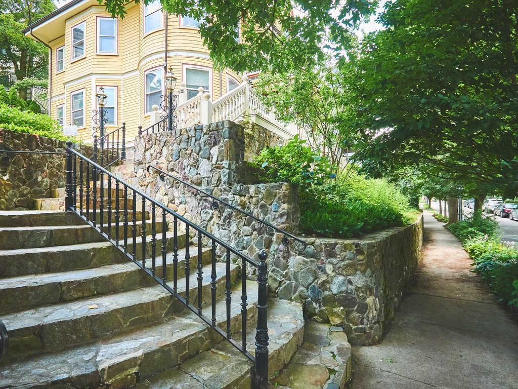 18 Atherton Road # G Property Photo 2