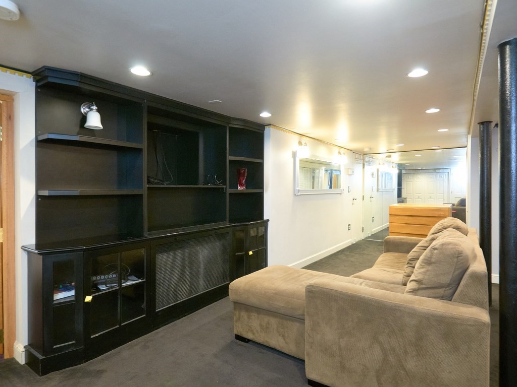 18 Atherton Road # G Property Photo 7
