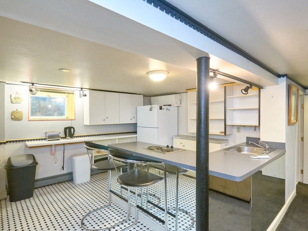 18 Atherton Road # G Property Photo 9