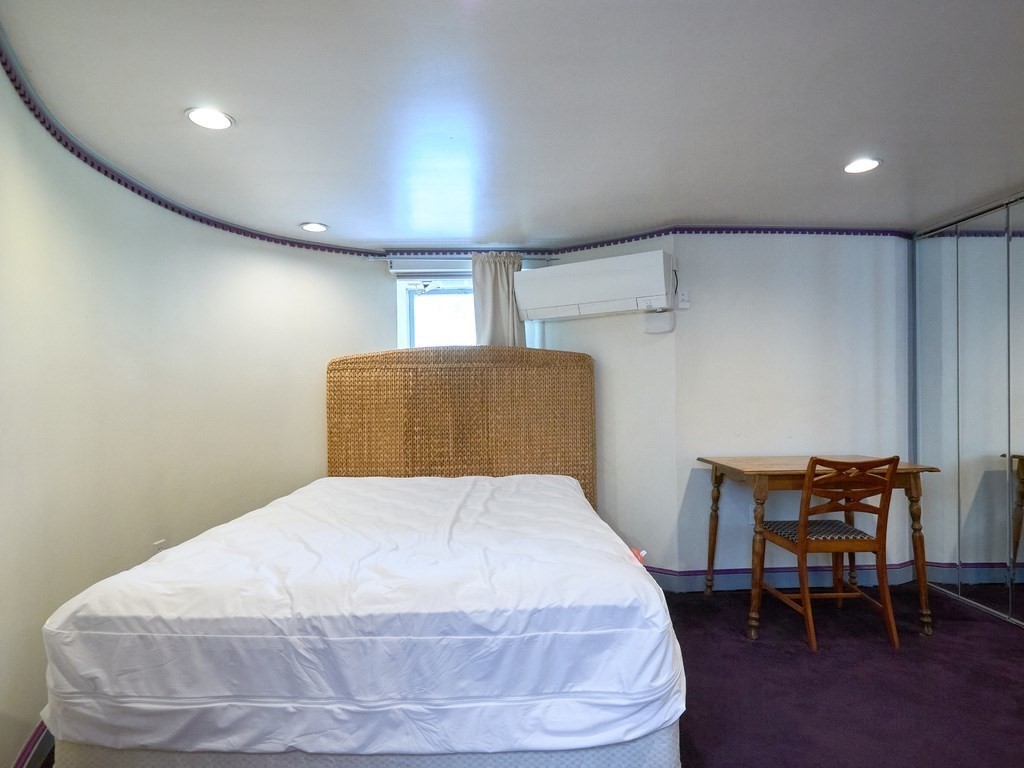 18 Atherton Road # G Property Photo 11