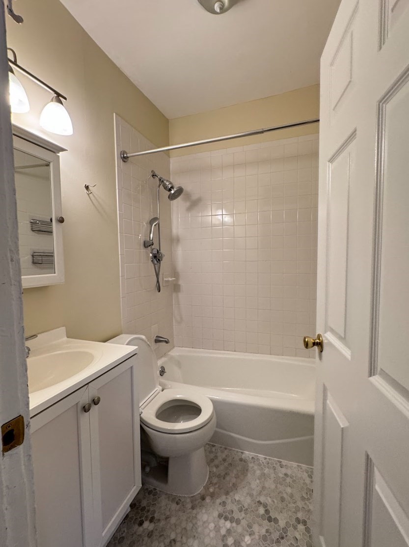 401 Washington St # 3 Property Photo 13