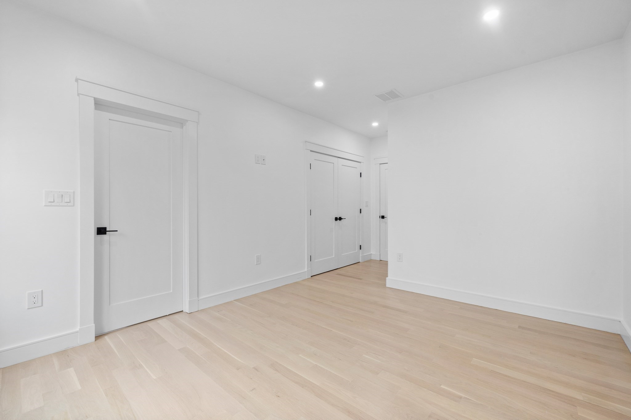 26 Beacon Ave Property Photo 30