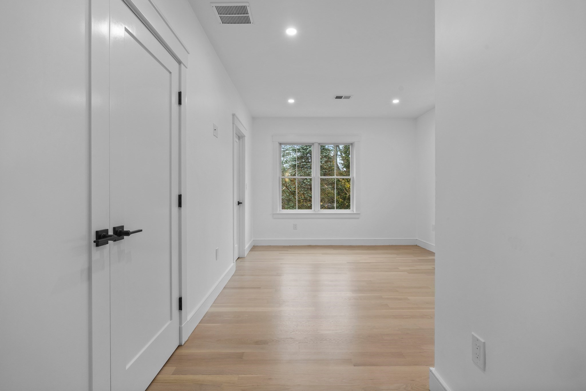 26 Beacon Ave Property Photo 31