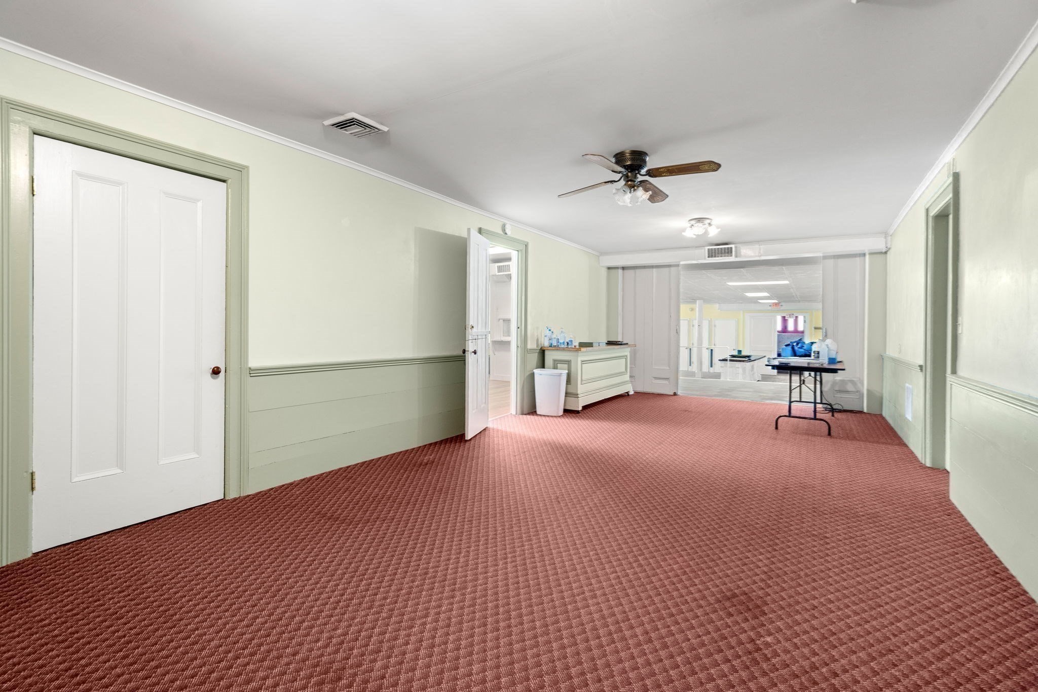 437 Main St Property Photo 18