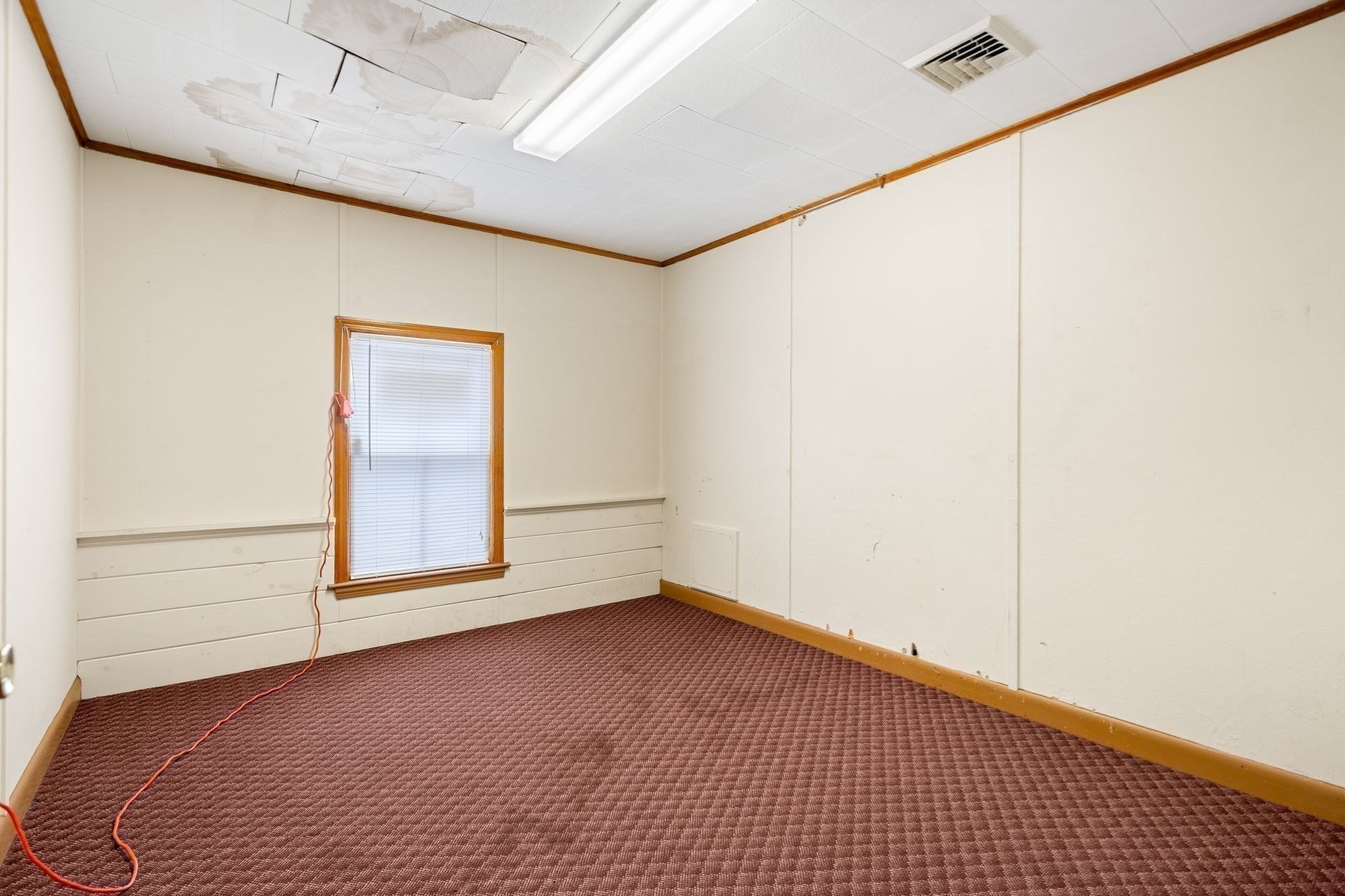 437 Main St Property Photo 19