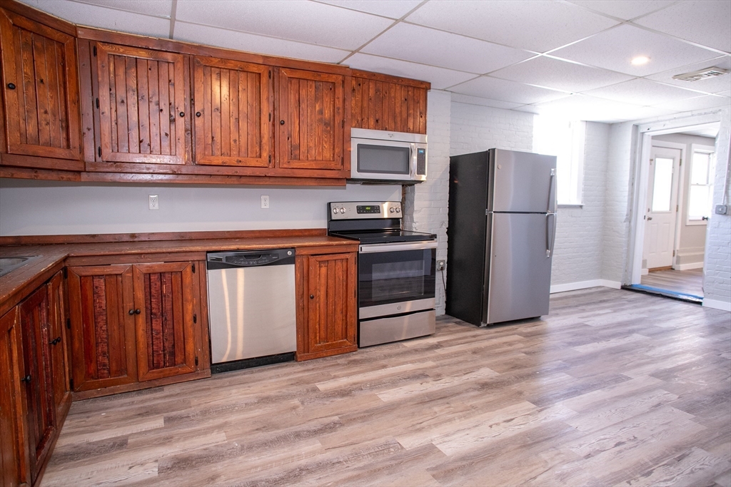 865 S Barre Rd Property Photo 1