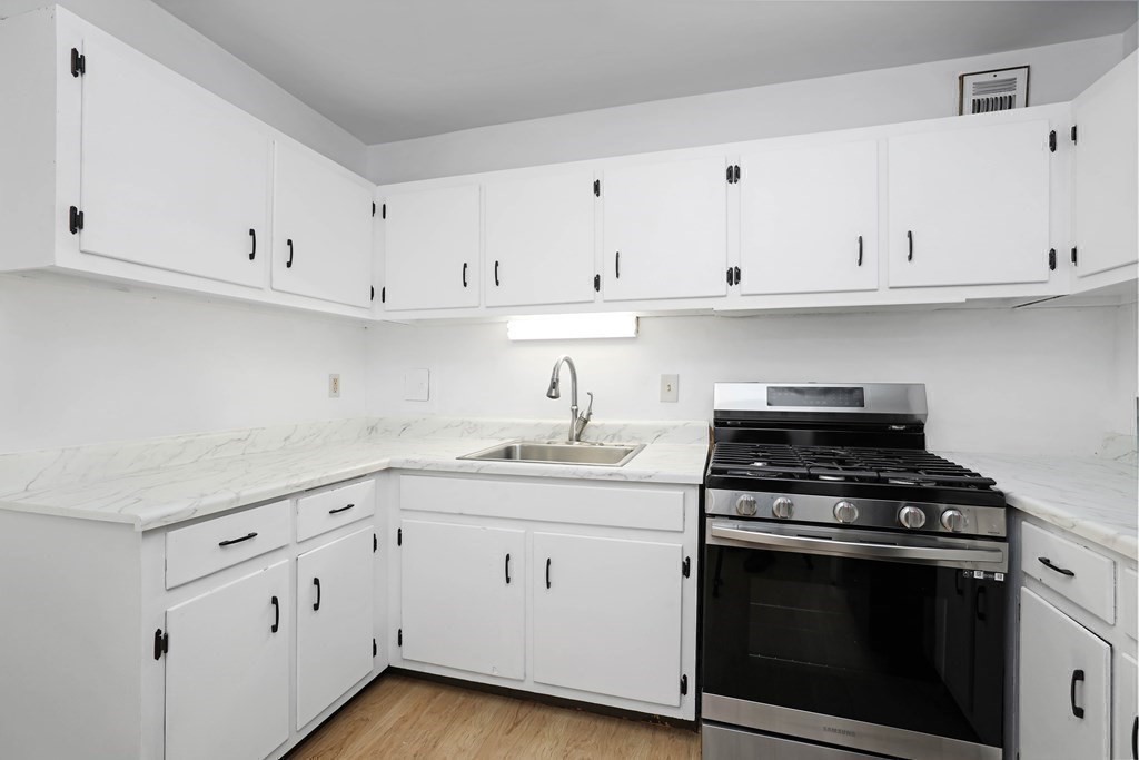 32 Juniper St # 96 Property Photo 7