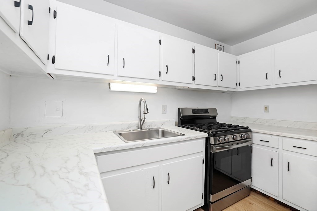 32 Juniper St # 96 Property Photo 8