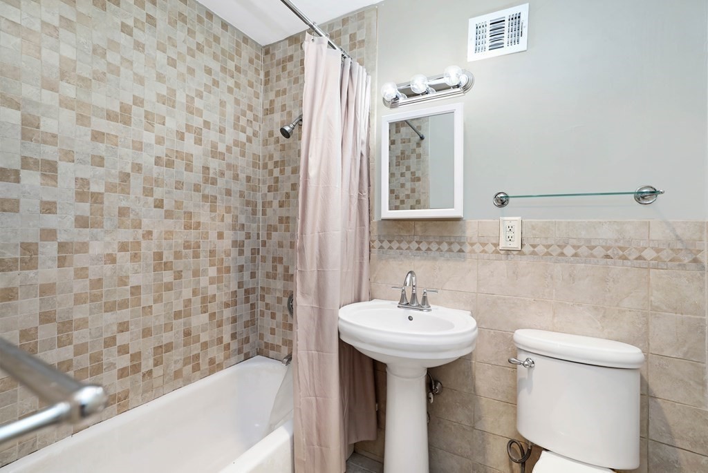 32 Juniper St # 96 Property Photo 9