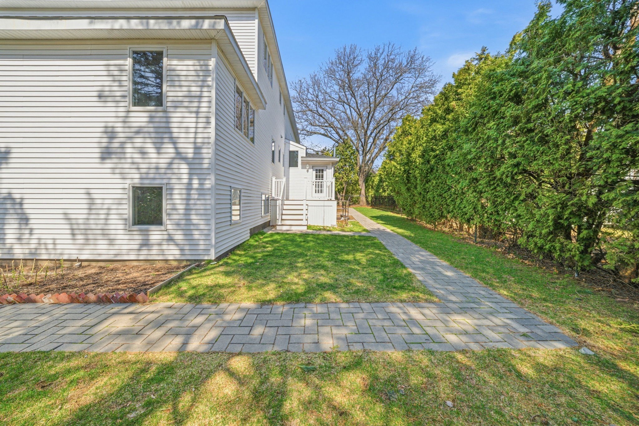 124 Deborah Rd Property Photo 3