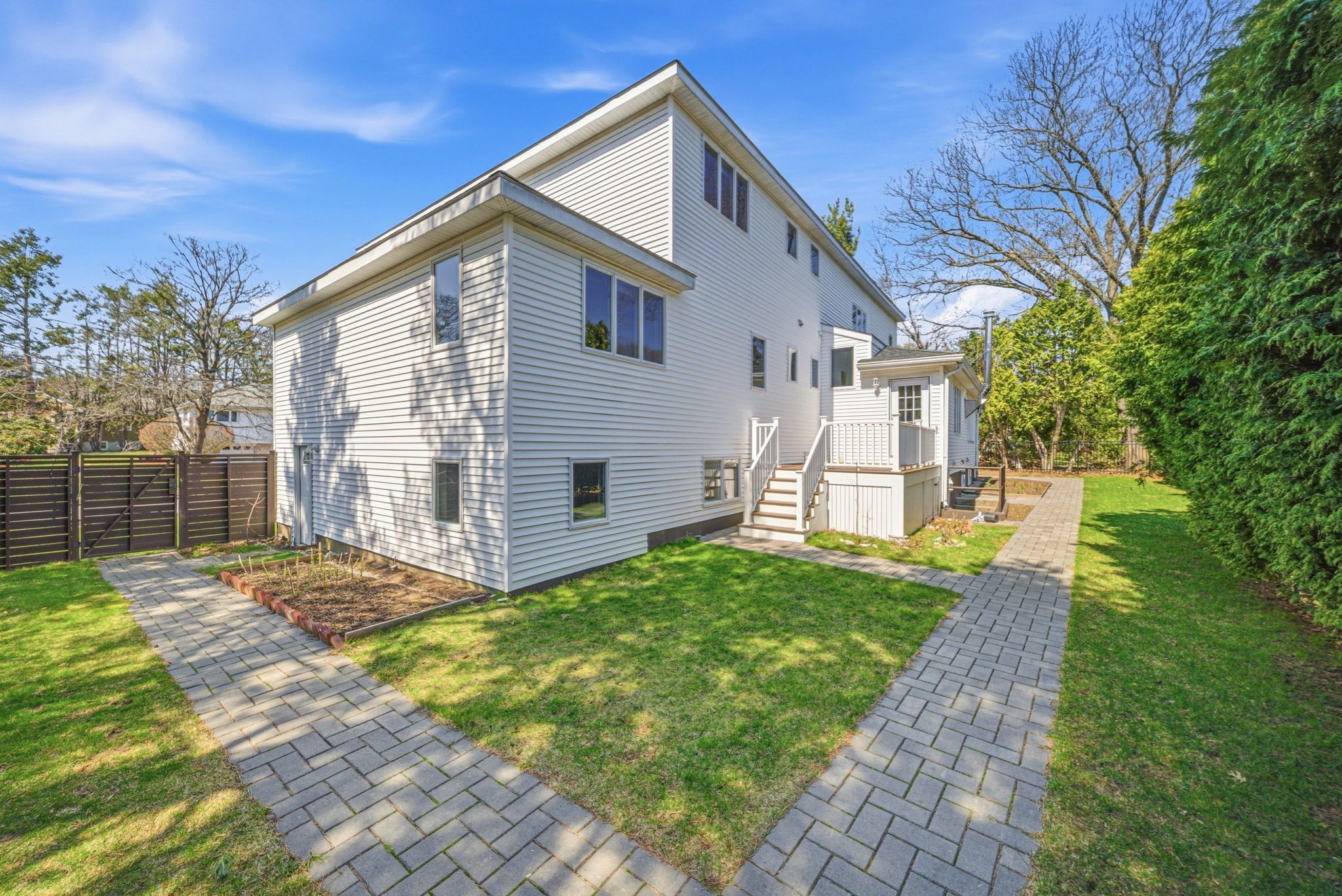 124 Deborah Rd Property Photo 4