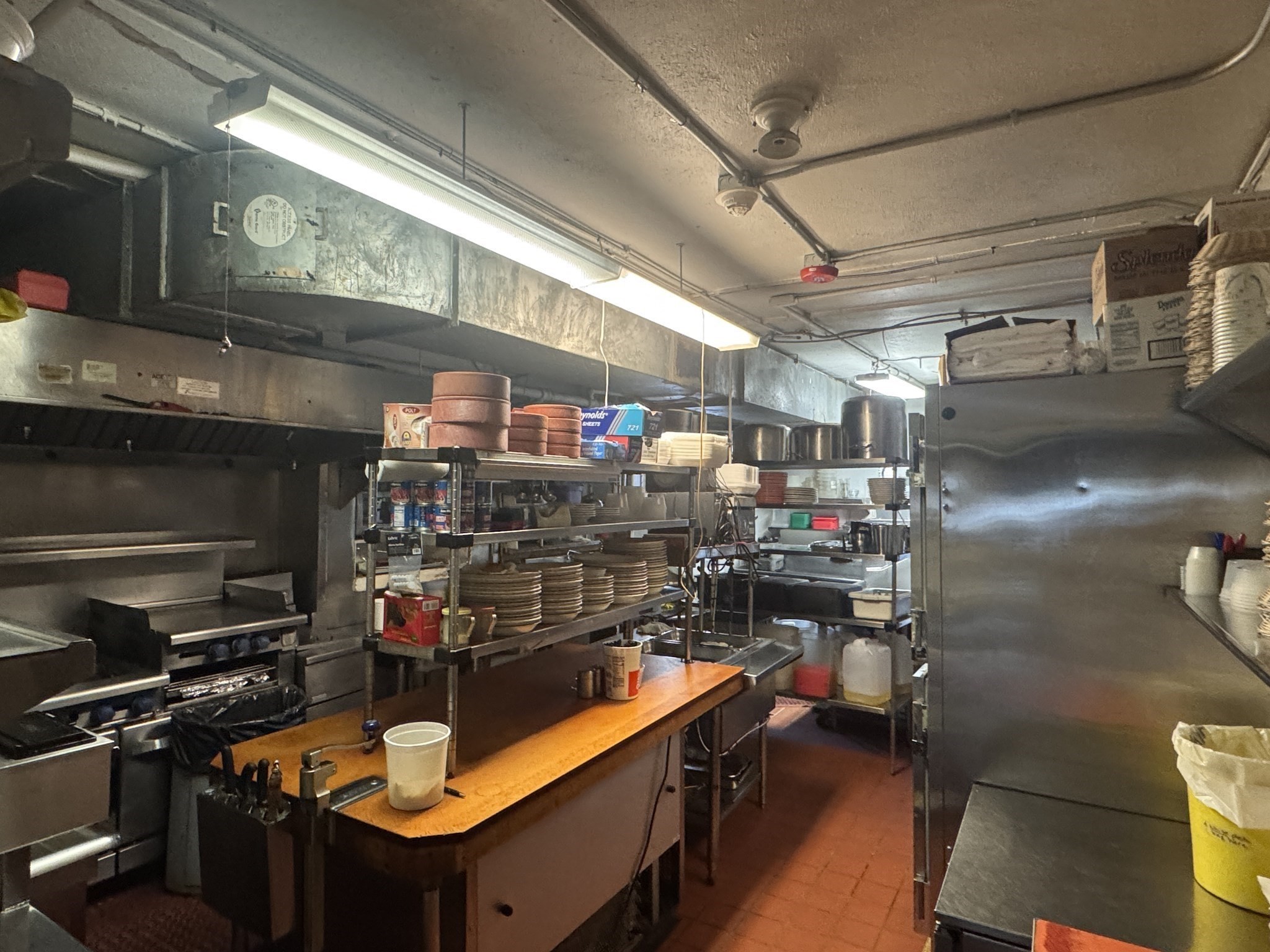 914 Beacon St Property Photo 4