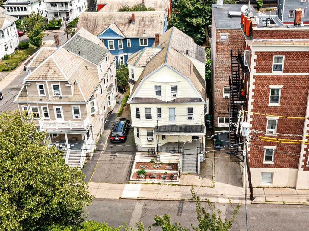 89 Central St Property Photo 30