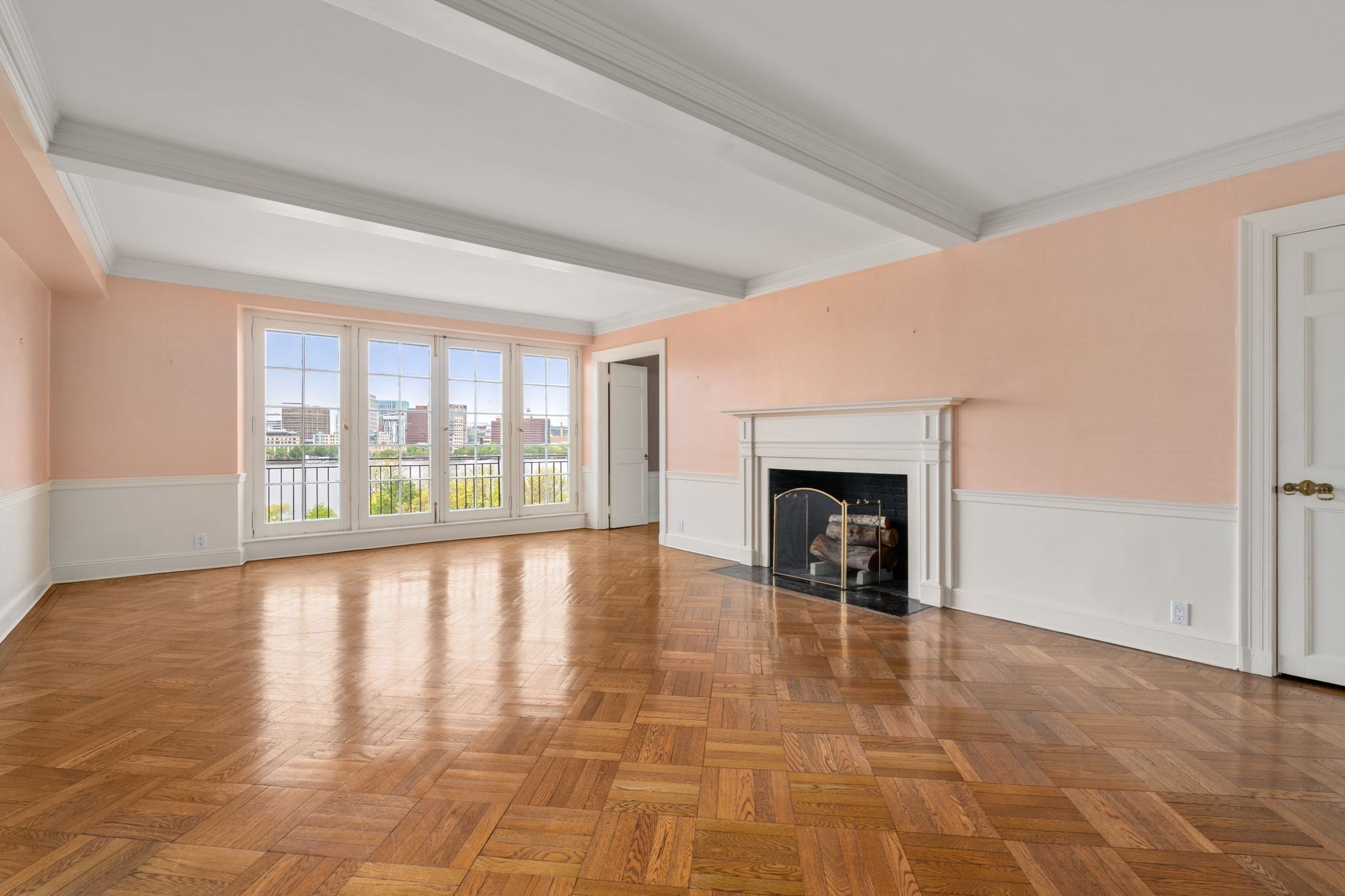 274 Beacon Street # 8r Property Photo 2