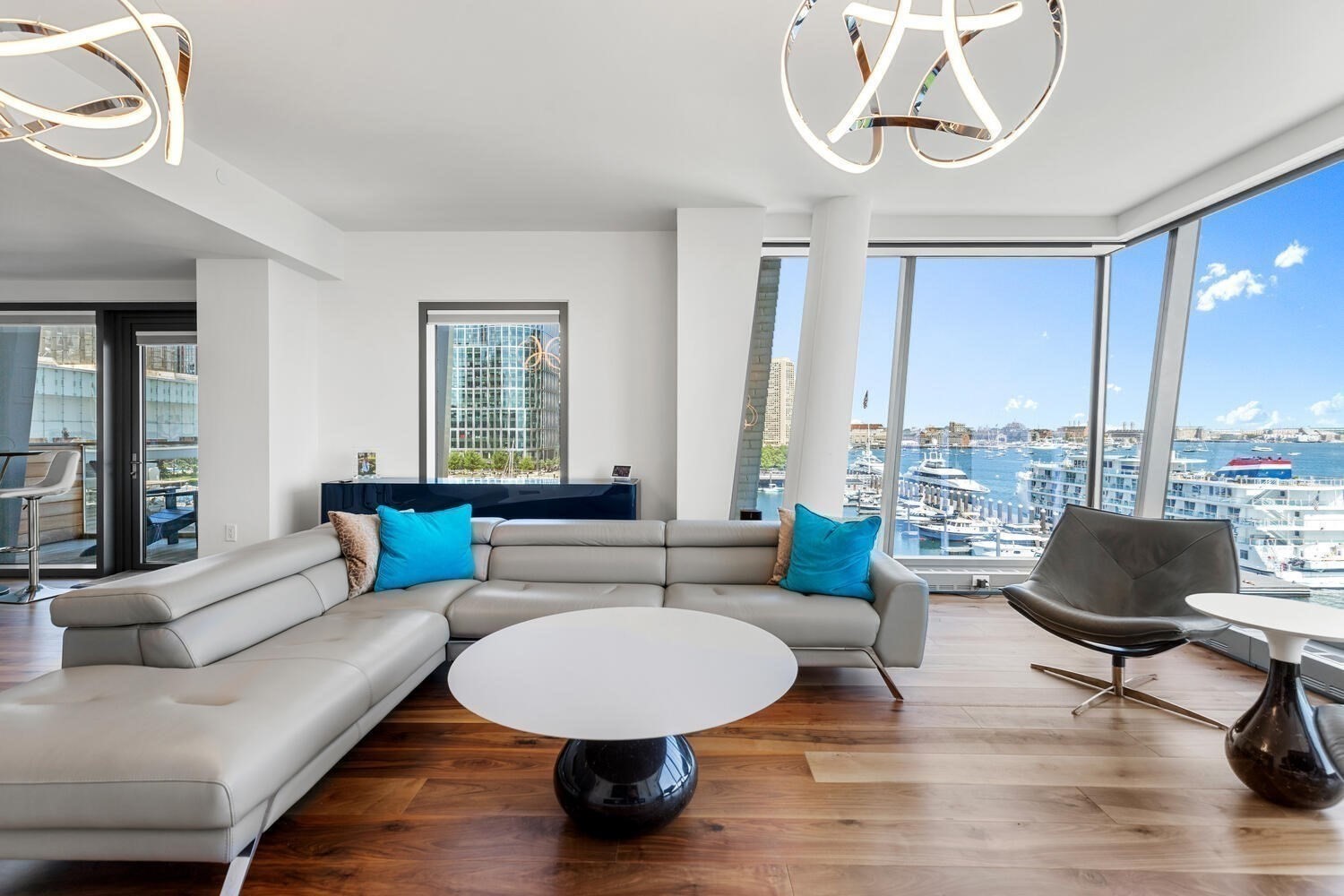 300 Pier 4 Blvd # 5c Property Photo 5