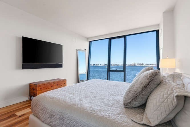300 Pier 4 Blvd # 5c Property Photo 20