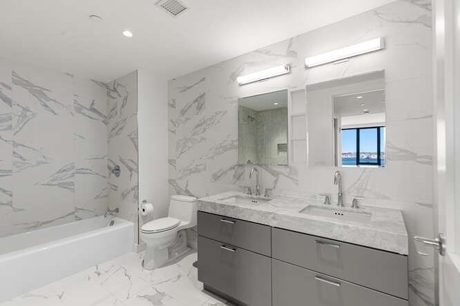 300 Pier 4 Blvd # 5c Property Photo 24