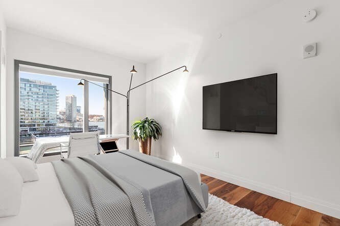 300 Pier 4 Blvd # 5c Property Photo 32