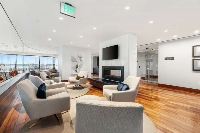 300 Pier 4 Blvd # 5c Property Photo 36
