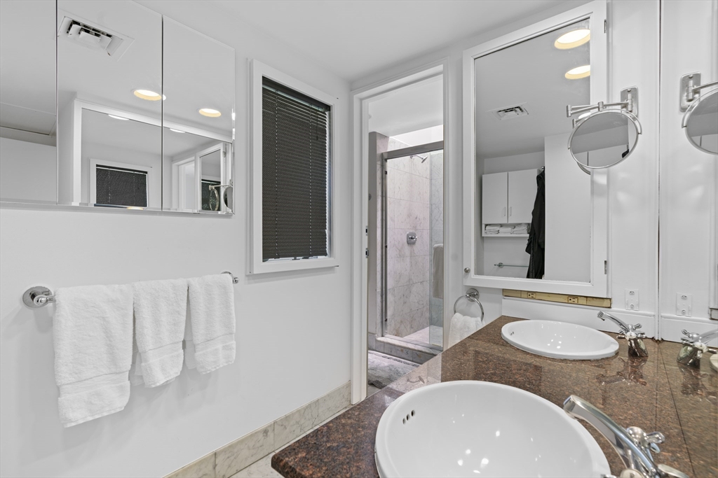 331 Heath Street Property Photo 16