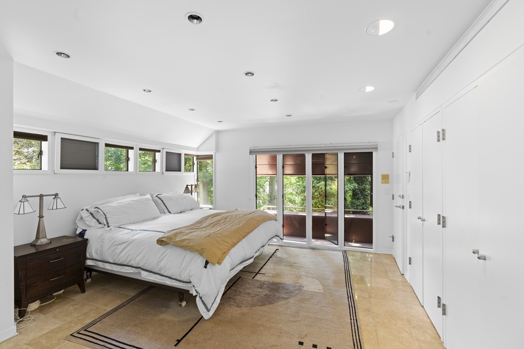 331 Heath Street Property Photo 17