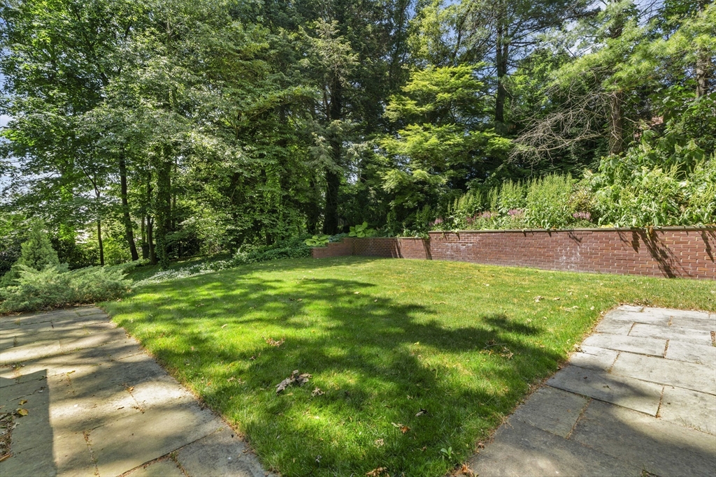 331 Heath Street Property Photo 30