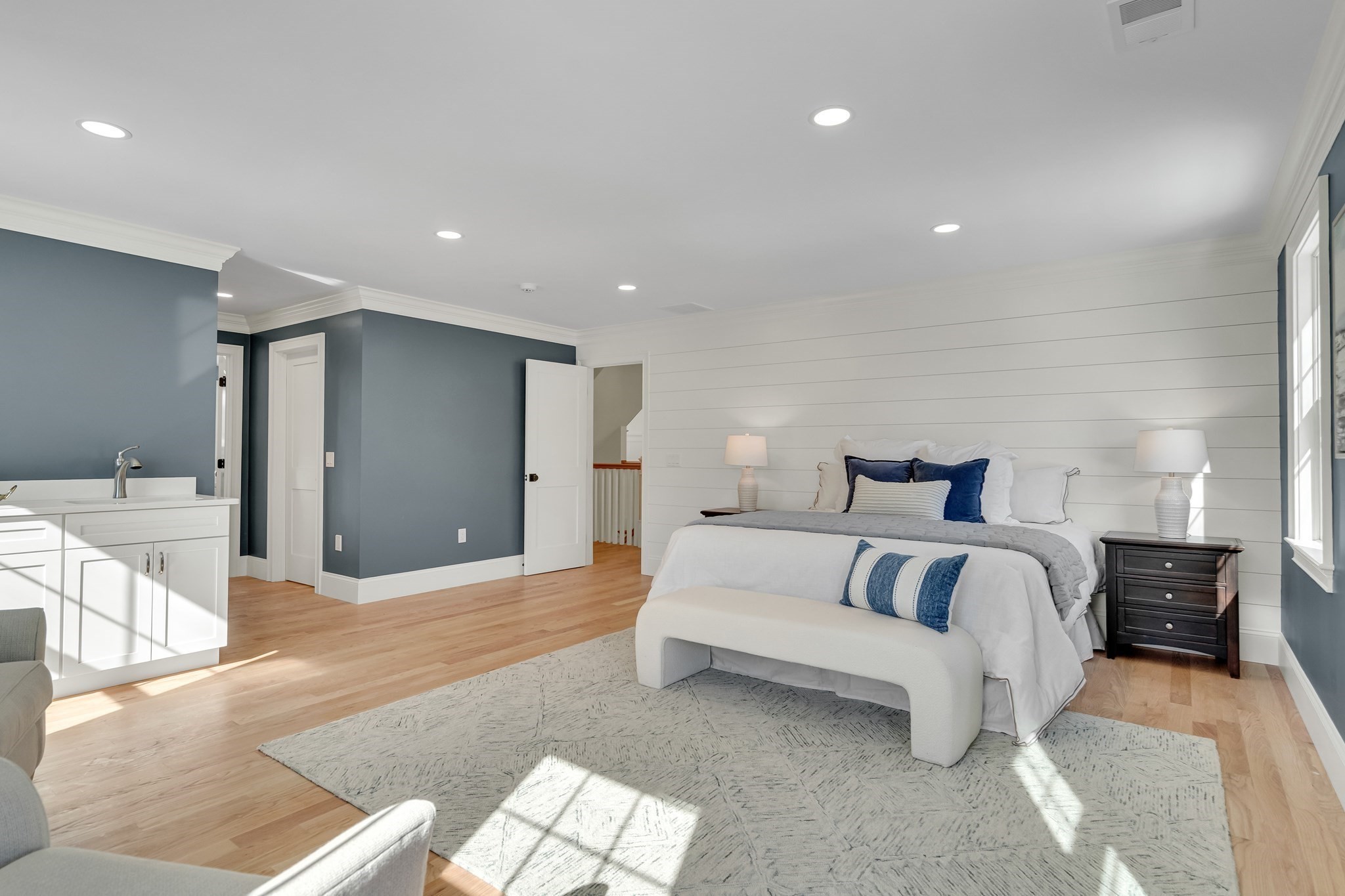 1 Cushing Street Property Photo 24