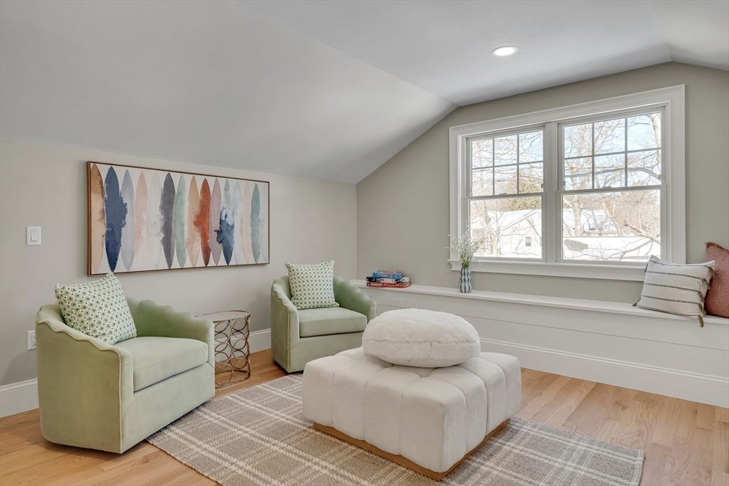 1 Cushing Street Property Photo 40