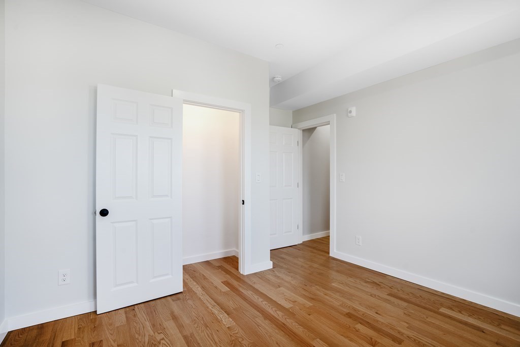 27 Linden # 1 Property Photo 12