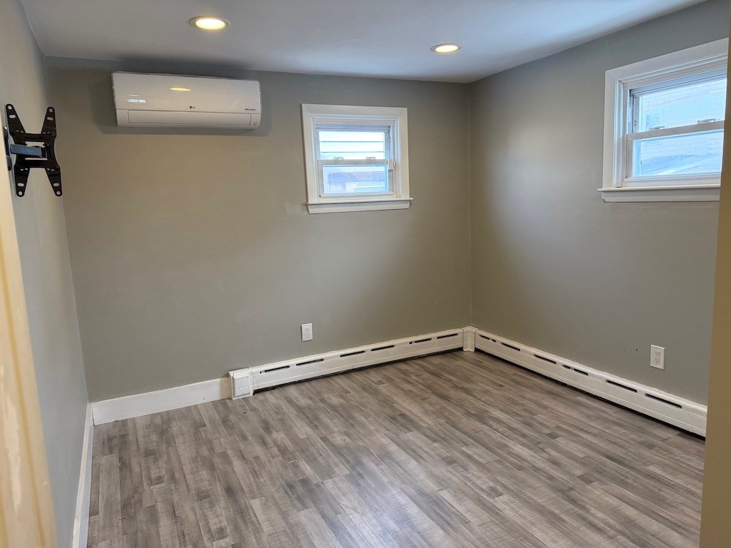 493 Rivet St Property Photo 13