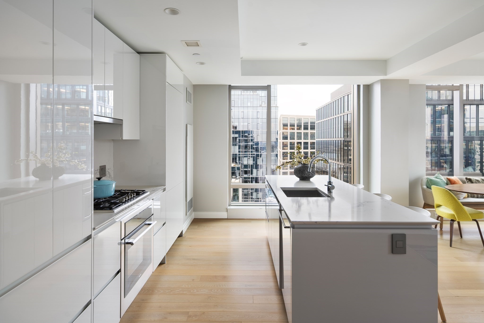 133 Seaport Boulevard # 2101 Property Photo 2