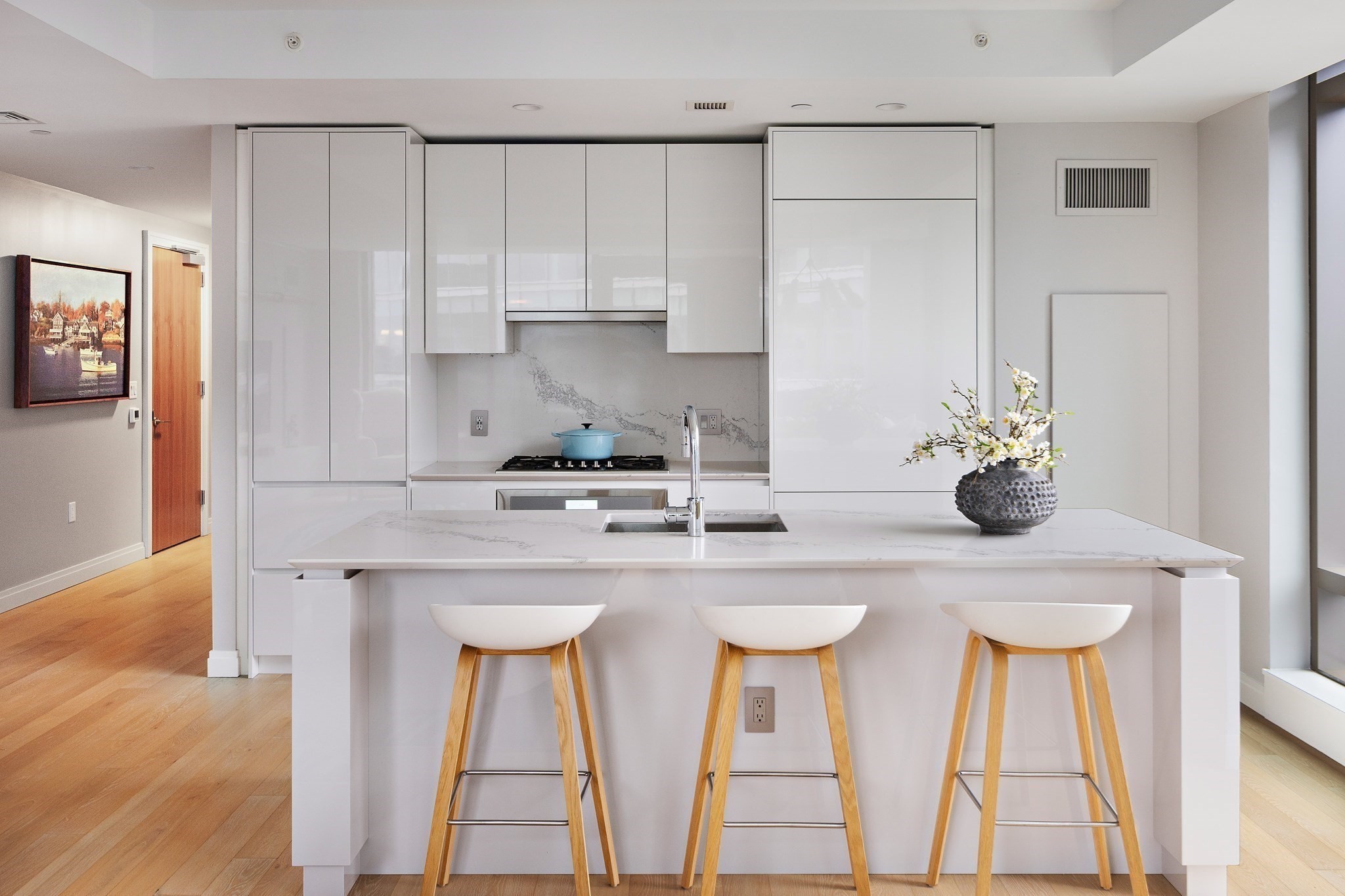 133 Seaport Boulevard # 2101 Property Photo 4