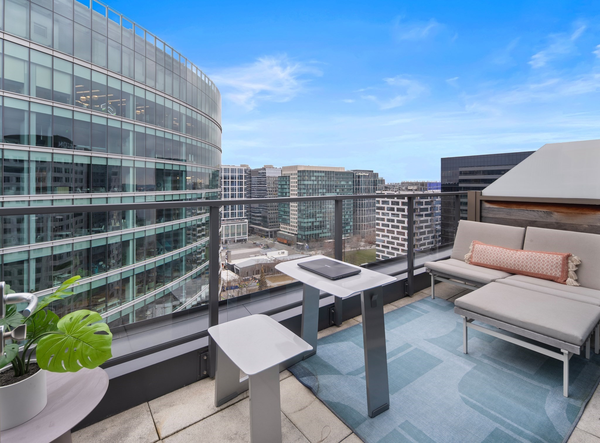 133 Seaport Boulevard # 2101 Property Photo 8