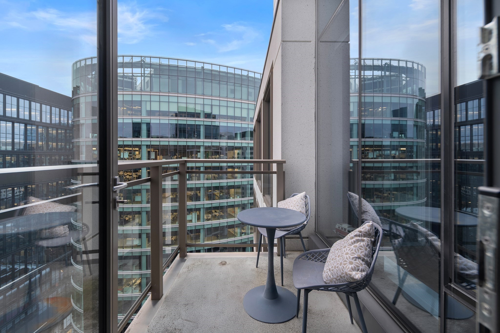 133 Seaport Boulevard # 2101 Property Photo 21