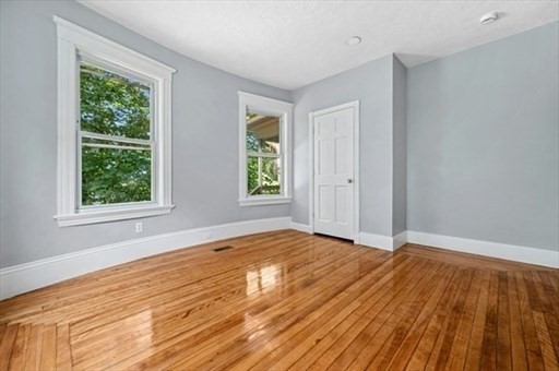 139 Lincoln St Property Photo 11