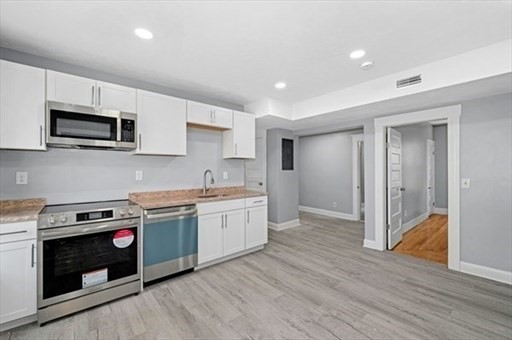 139 Lincoln St Property Photo 18