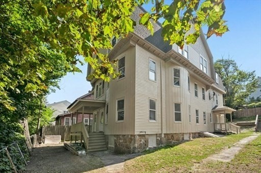 139 Lincoln St Property Photo 37