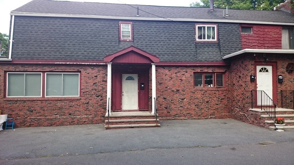 233 Washington Ave Property Photo 1