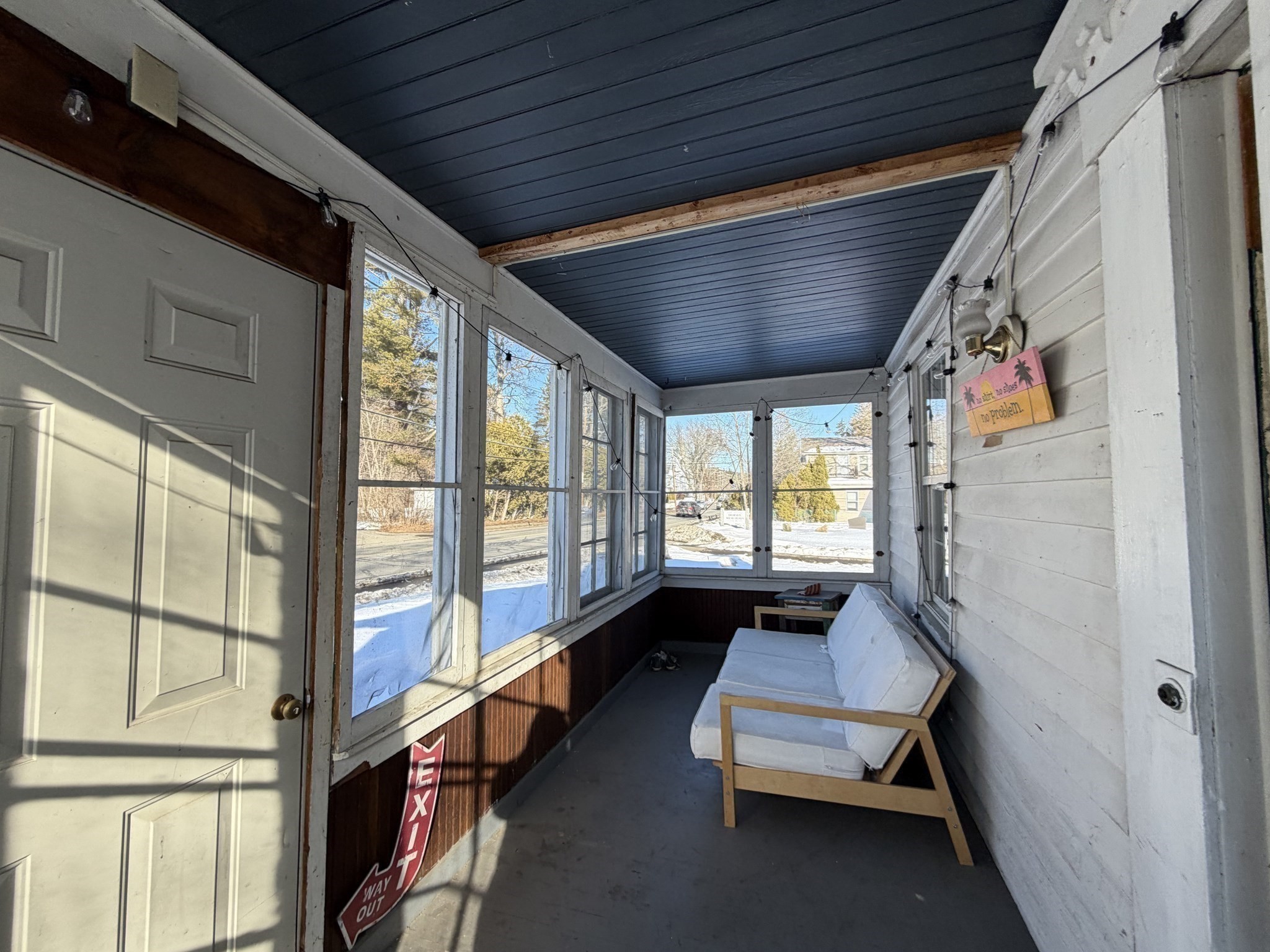 699-707 Main St Property Photo 16